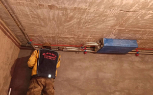 中央麻豆视频传媒入口维修丨麻豆视频传媒入口内部缺少氟利昂导致细管结霜的原因